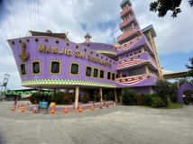 Tunaikan Ibadah Jumat di Lokasi Indah, Unik, dan Ikonik: Masjid Sri Soewarto Cicurug Sukabumi