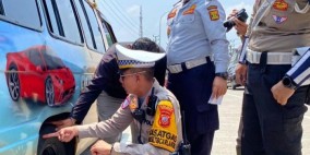 Rampcheck Mendadak Polisi dan Dishub di Parungkuda Sukabumi, 17 Kendaraan Dikenai Surat Tilang