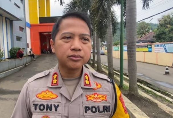 AKBP Tony Prasetyo Yudhangkoro Alih Tugas ke Polda Banten, AKBP Samian Jabat Kapolres Sukabumi