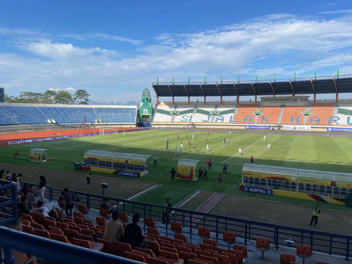 Dijaga Ketat, Pertandingan Tanpa Penonton Dewa United vs PSIS Semarang di Bandung Berjalan Aman dan Kondusif